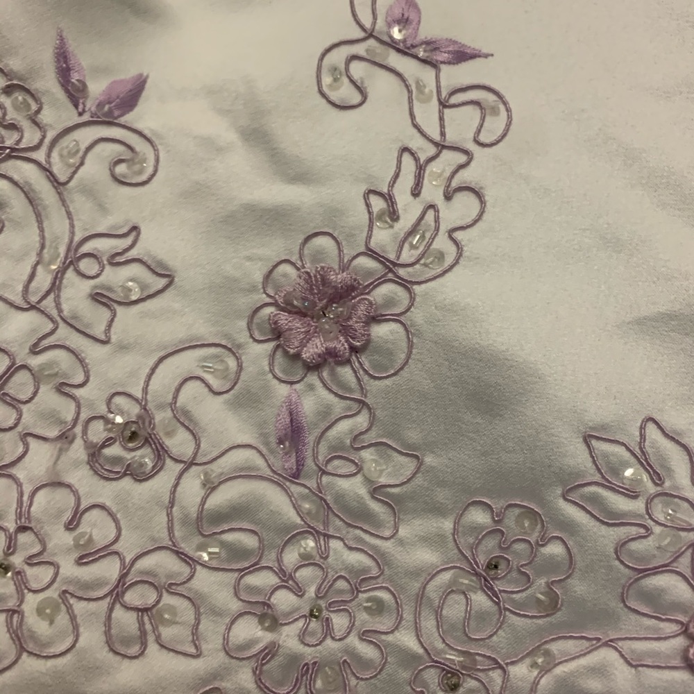 Dress - Picture 6 of 10